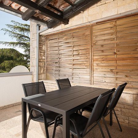 Apartments Dadic With Parking & Playground Medolino Esterno foto