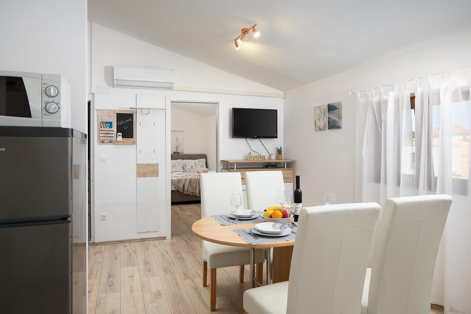 Apartments Dadic With Parking & Playground Medolino Esterno foto