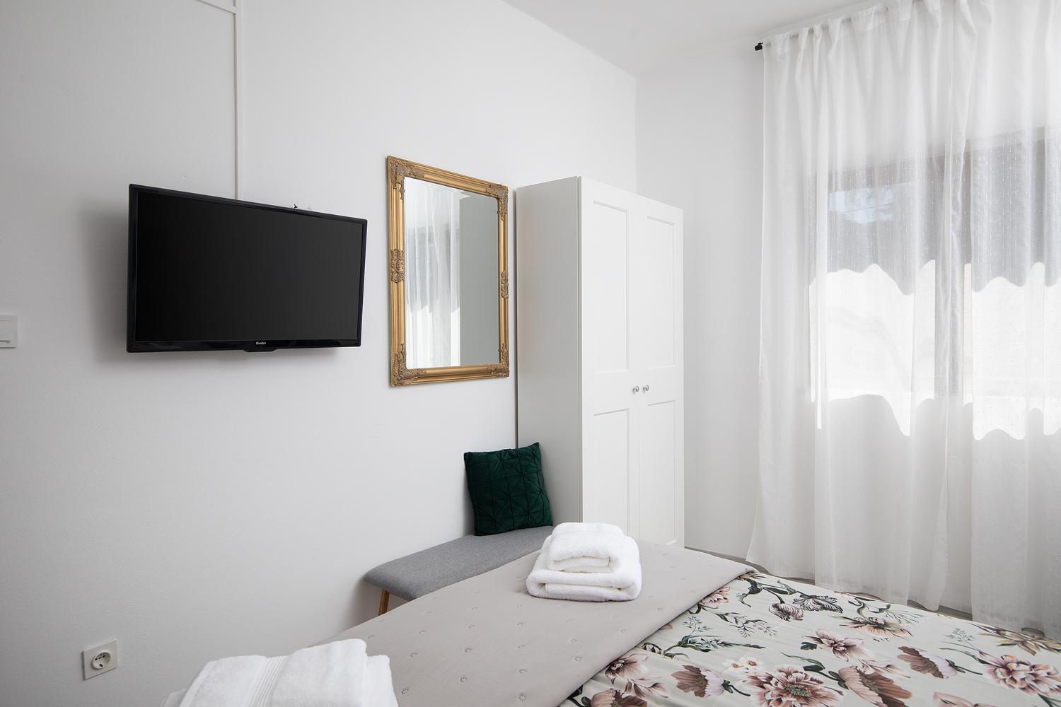 Apartments Dadic With Parking & Playground Medolino Esterno foto