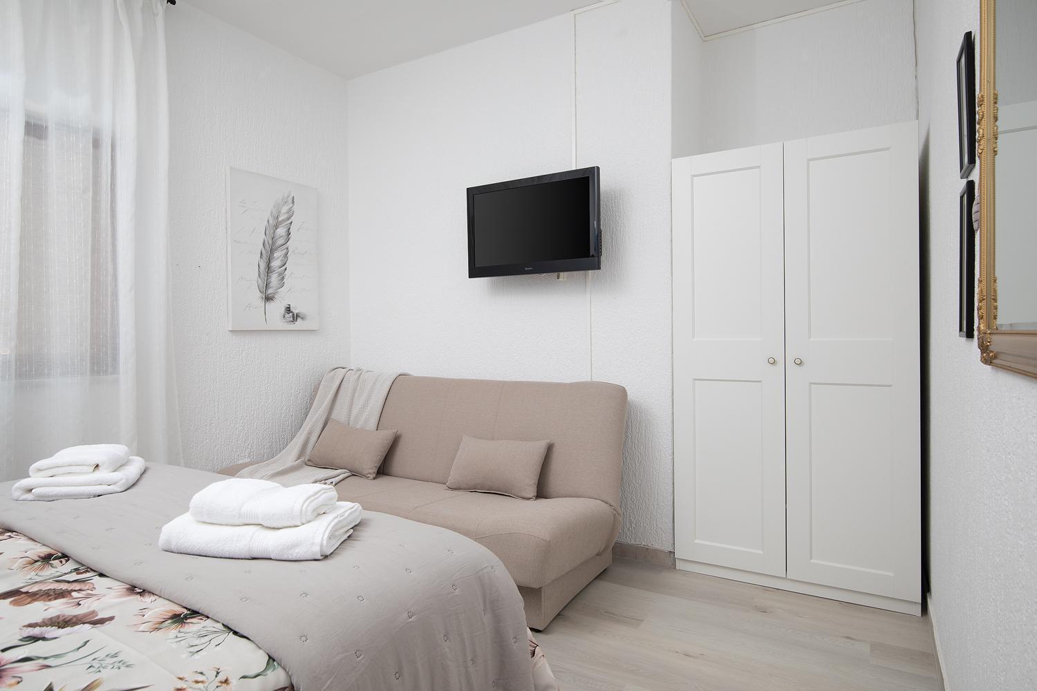 Apartments Dadic With Parking & Playground Medolino Esterno foto