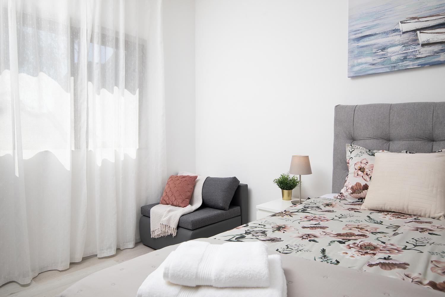 Apartments Dadic With Parking & Playground Medolino Esterno foto